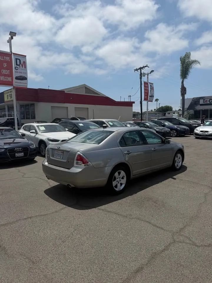 Used 2008 Ford Fusion SE FWD image 4