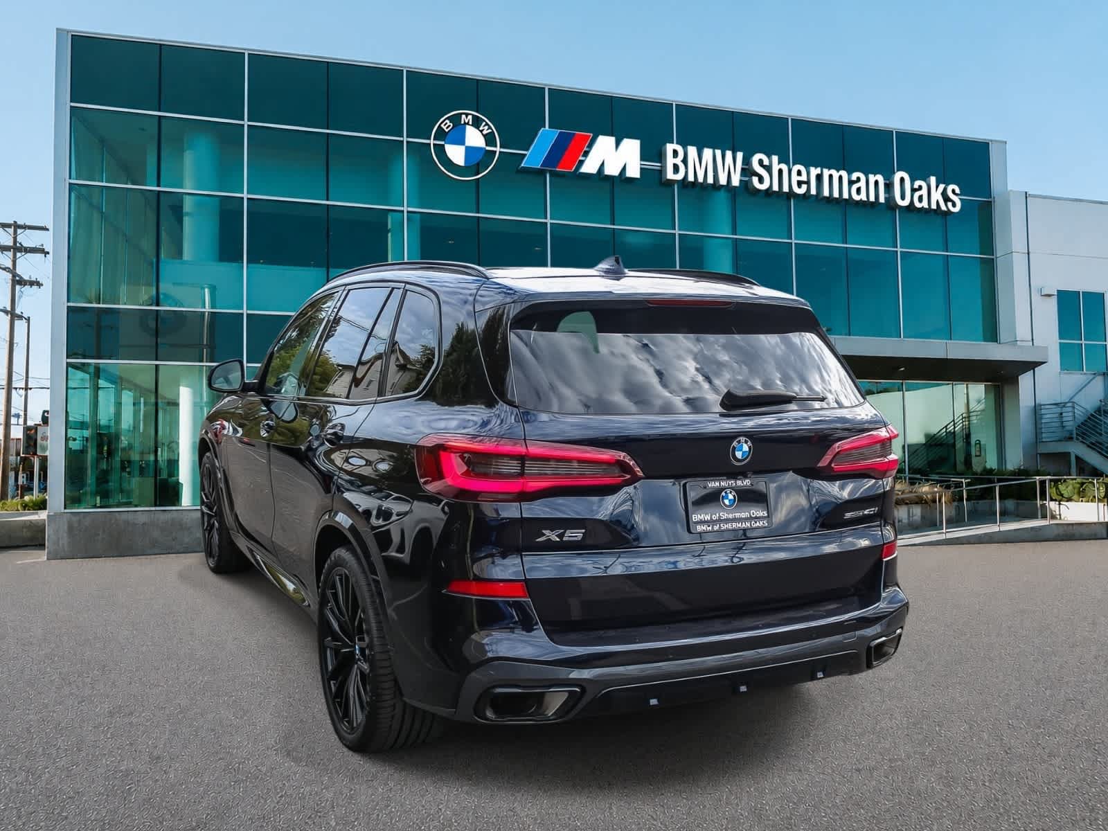 Used 2023 BMW X5 sDrive40i w/ M Sport Package RWD image 6