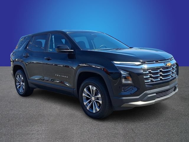 Used 2026 Chevrolet Equinox LT FWD image 2
