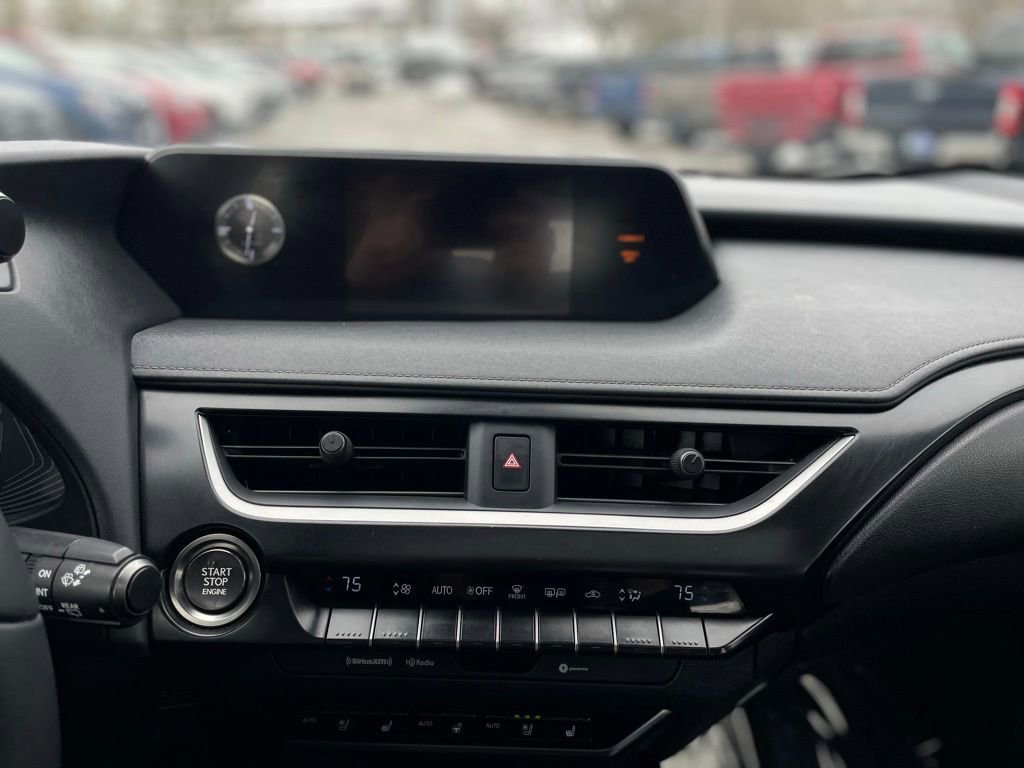 Used 2019 Lexus UX 200 w/ Premium Package image 13