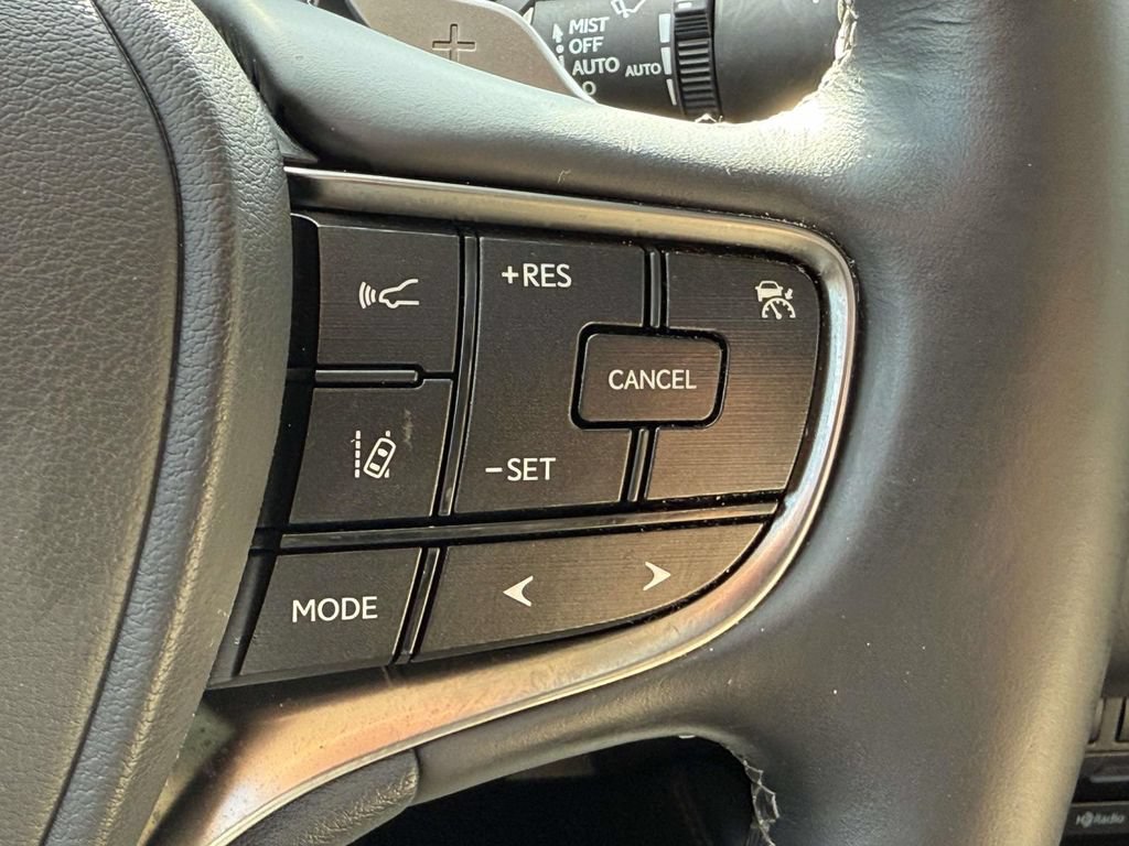 Used 2020 Lexus ES 300h w/ Accessory Package FWD image 21