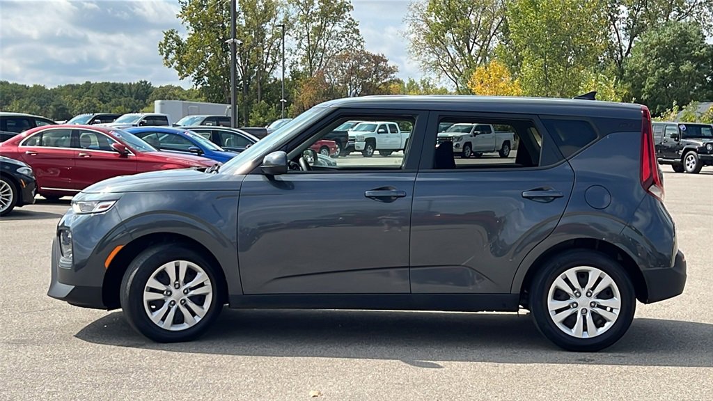 Used 2021 Kia Soul LX image 7