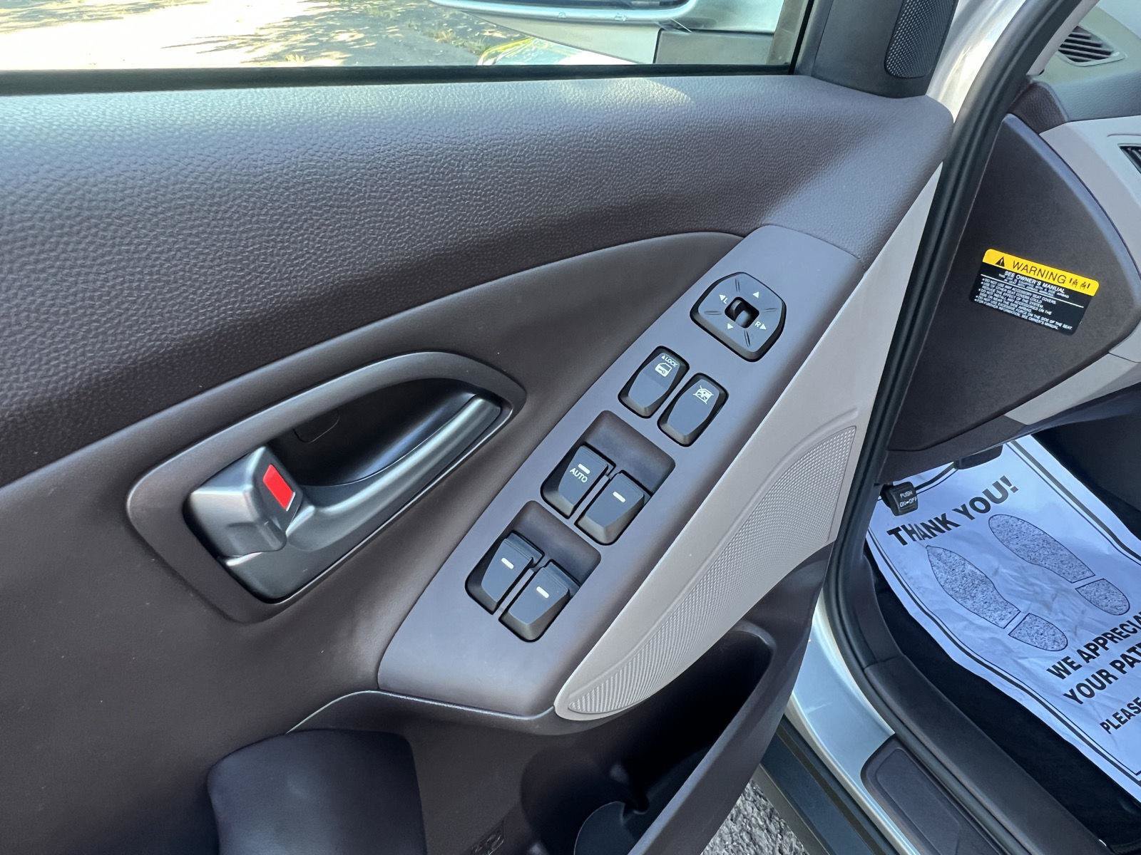 Used 2015 Hyundai Tucson SE FWD image 21