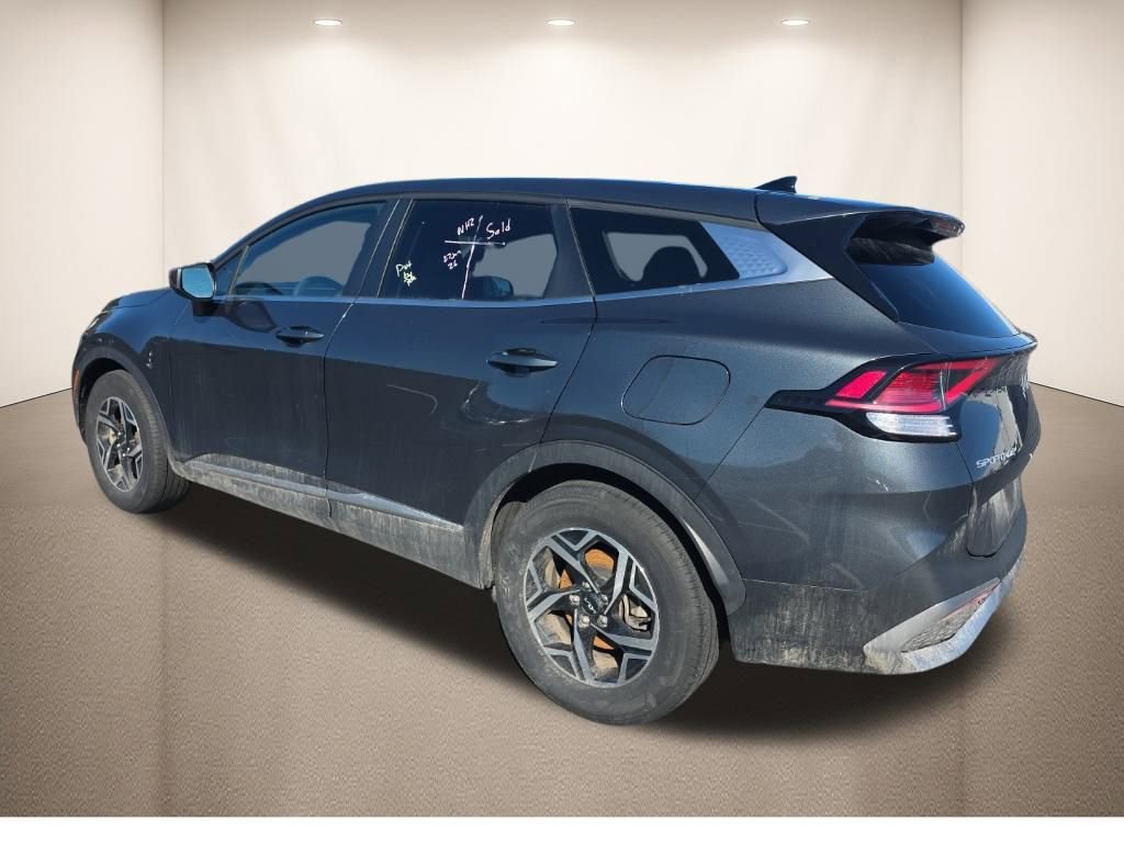 Used 2024 Kia Sportage LX image 11