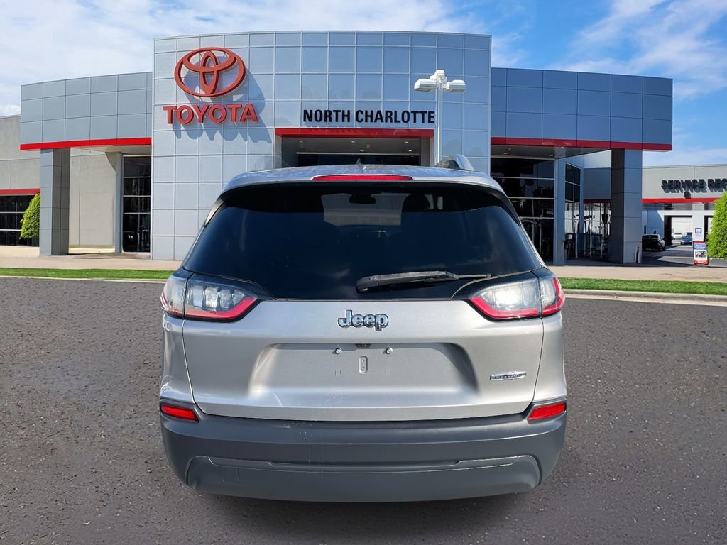 Used 2019 Jeep Cherokee Latitude Plus image 8