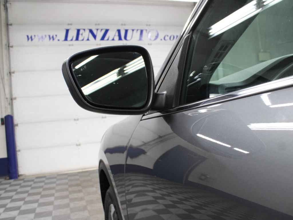 Used 2025 Ford Escape Platinum AWD/4WD image 58