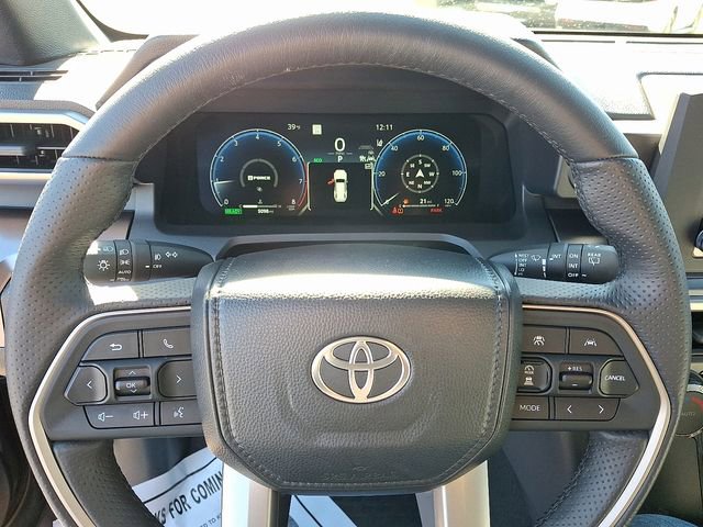 Used 2025 Toyota 4Runner TRD Off-Road image 18