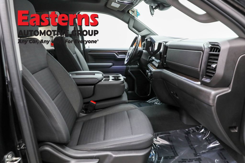 Used 2022 Chevrolet Silverado 1500 LT image 26