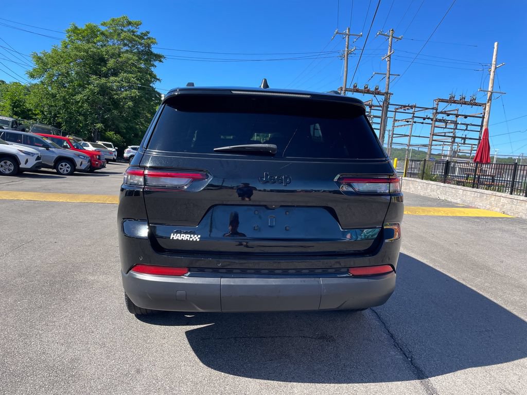 Used 2023 Jeep Grand Cherokee L Laredo AWD/4WD image 4