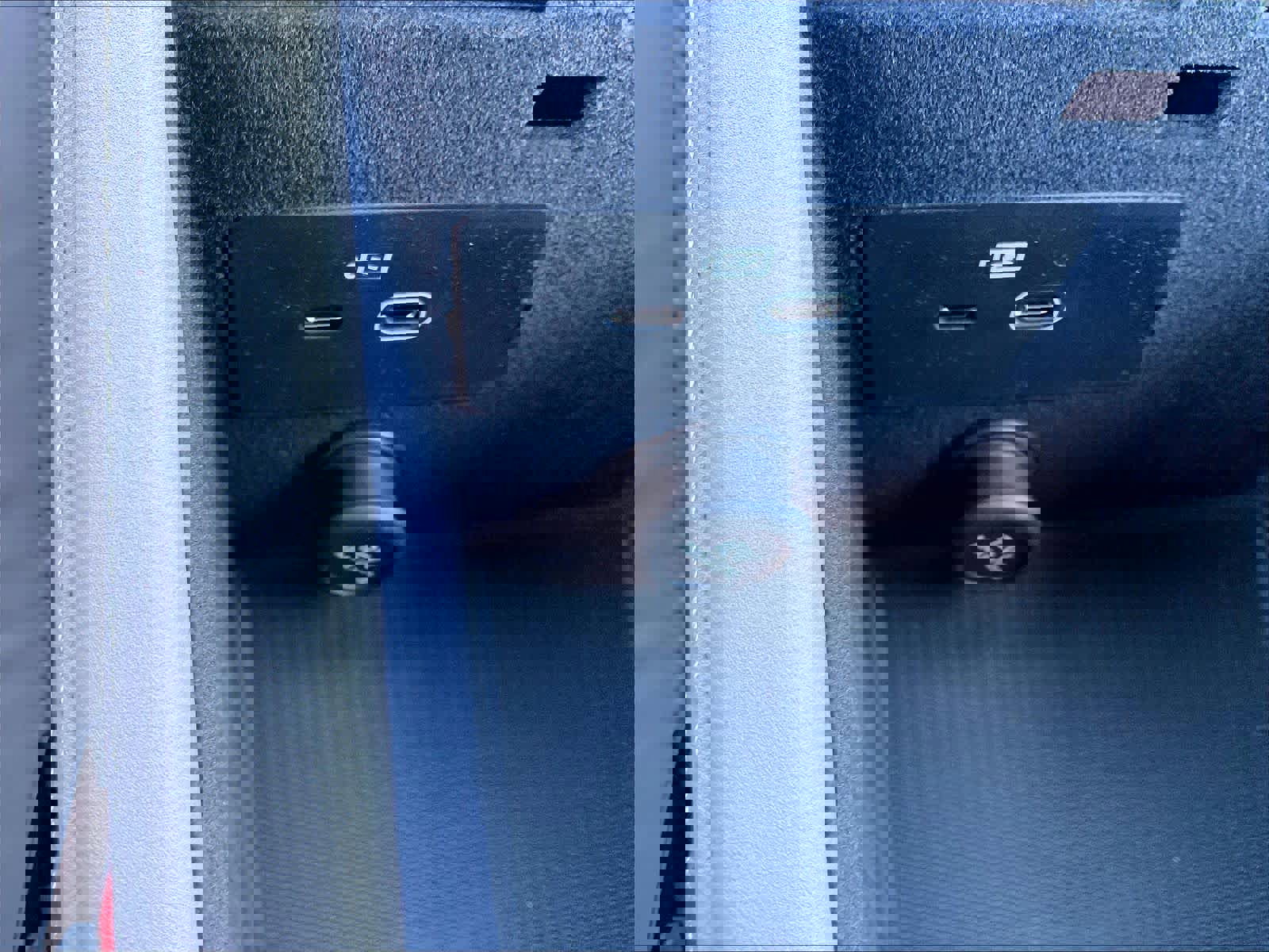 New 2026 Volvo XC90 T8 Ultra w/ Lounge Package image 23