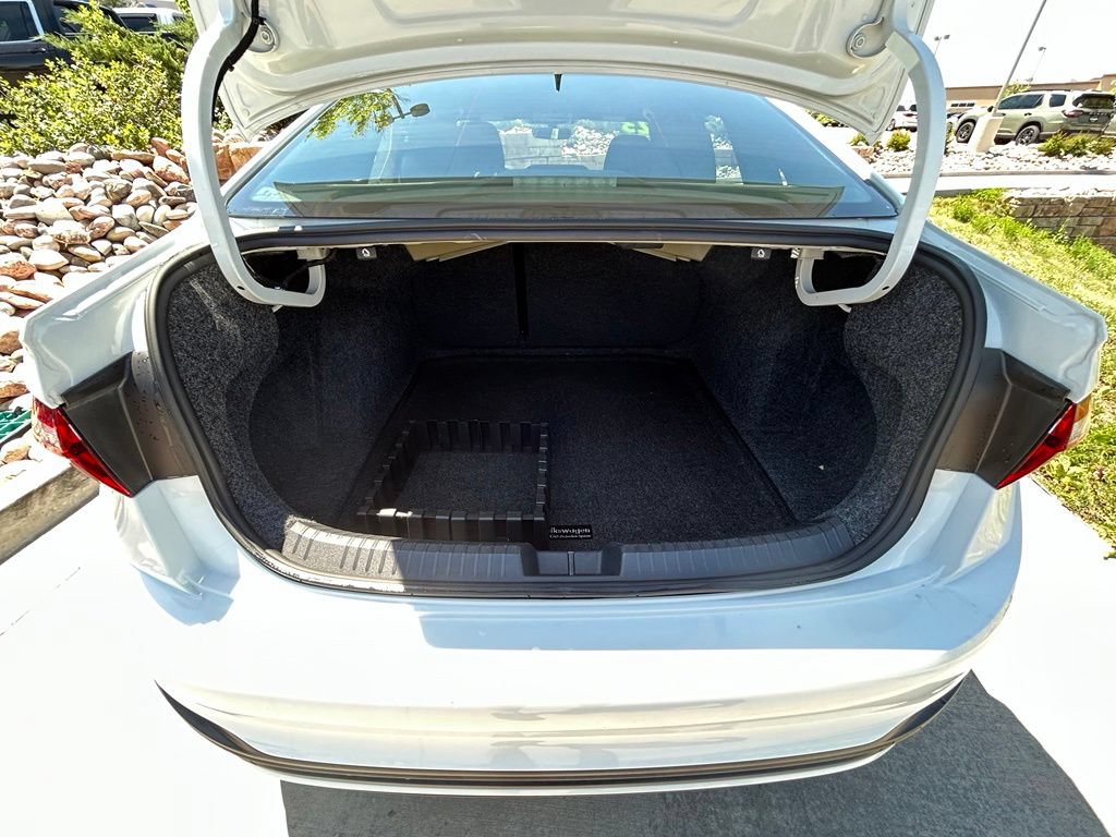 Used 2023 Volkswagen Jetta Sport FWD image 26