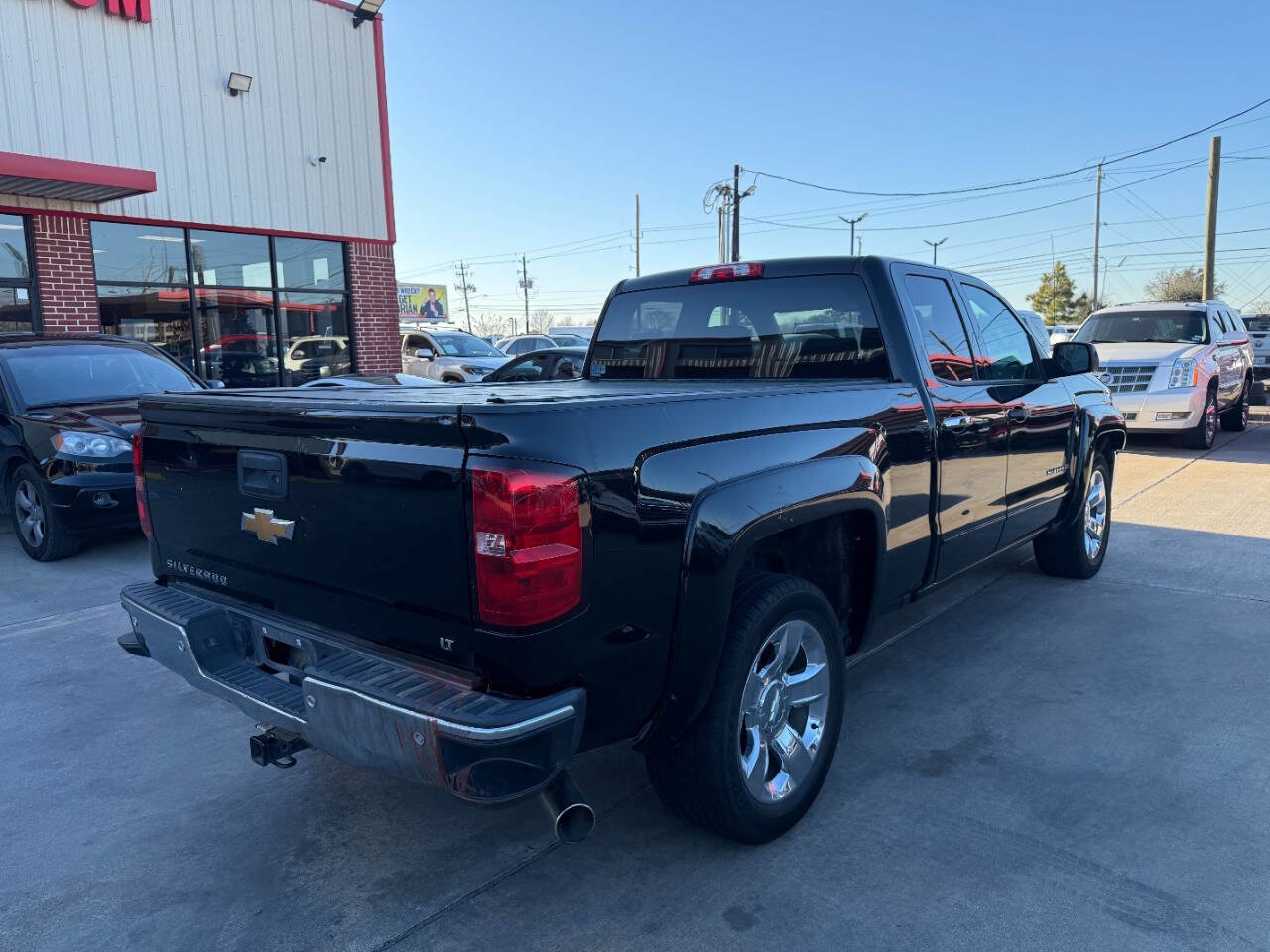 Used 2018 Chevrolet Silverado 1500 LT RWD image 4