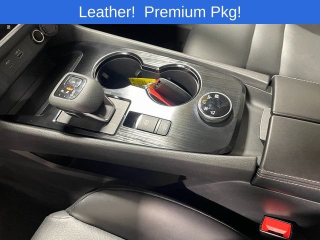 Used 2023 Nissan Rogue SV w/ SV Premium B Package AWD/4WD image 17