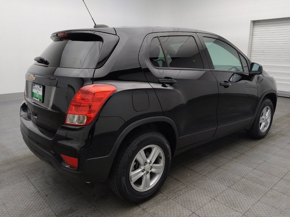 Used 2021 Chevrolet Trax LS w/ Tint and Cruise Package AWD/4WD image 9