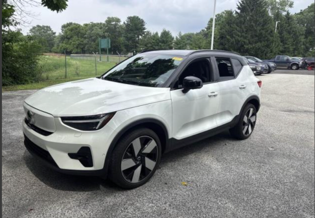 Certified 2023 Volvo XC40 Recharge Ultimate AWD/4WD image 19
