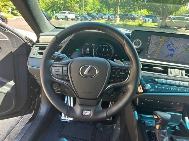 Used 2022 Lexus ES 300h F Sport w/ Accessory Package 2 FWD image 15