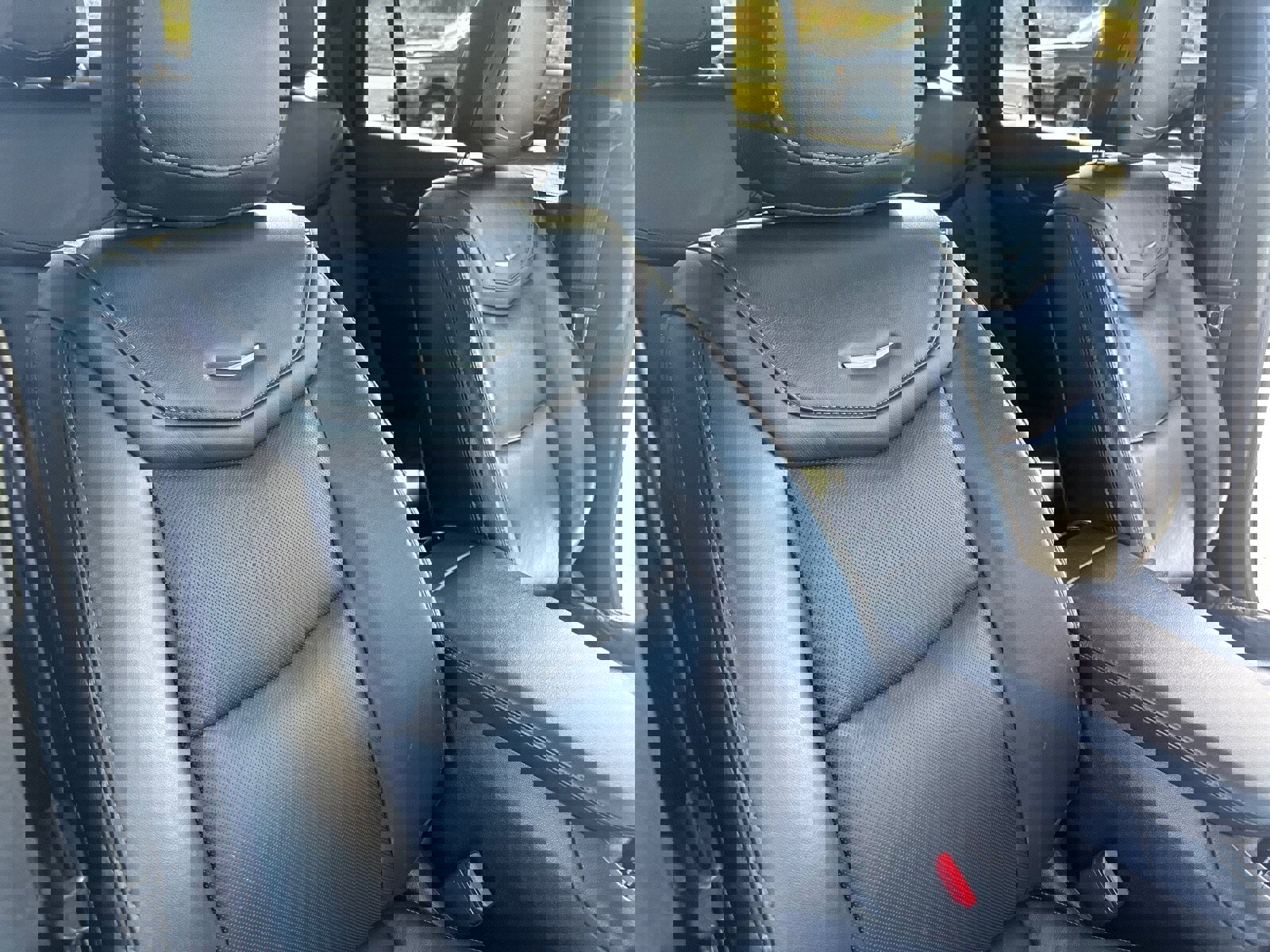 Used 2022 Cadillac XT6 Premium Luxury image 17