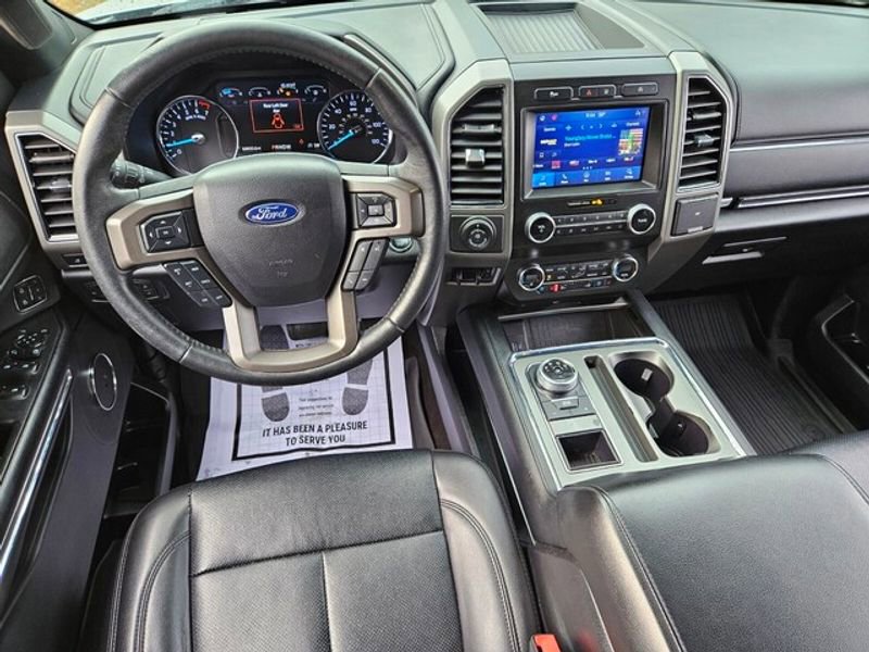 Used 2020 Ford Expedition XLT w/ Equipment Group 202A image 10