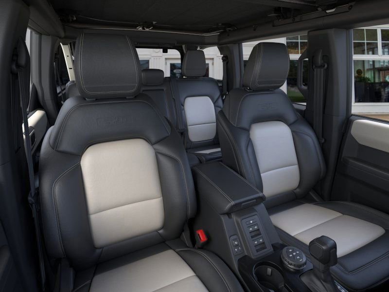 New 2026 Ford Bronco Outer Banks image 10