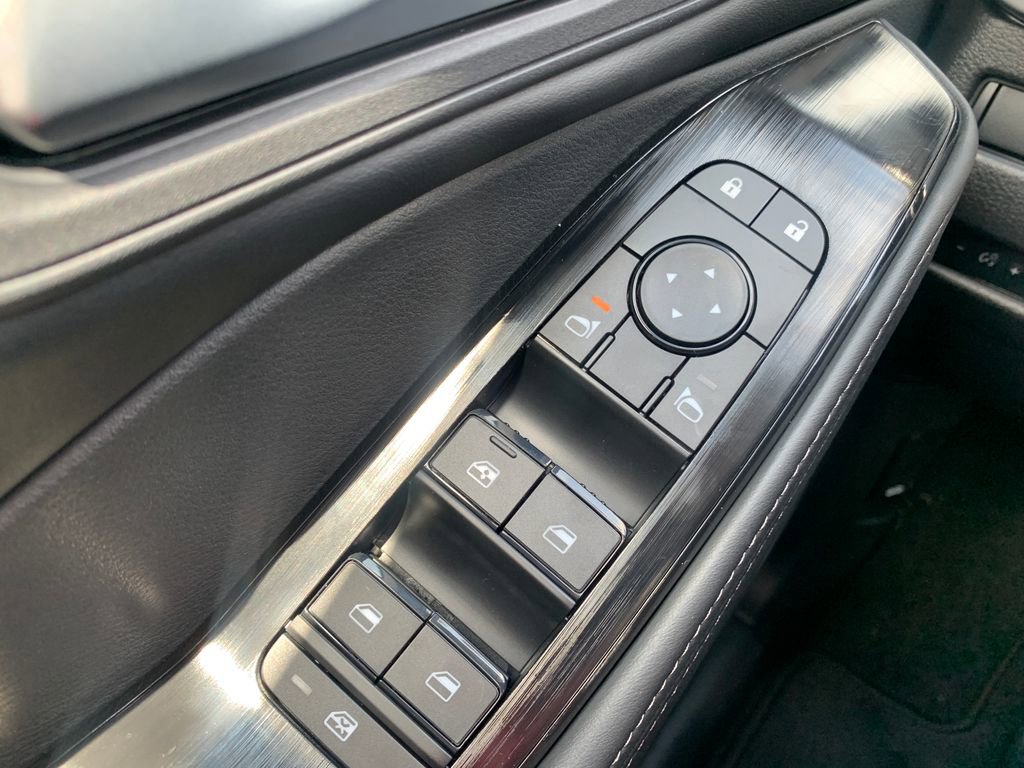 New 2026 Nissan Rogue SV FWD image 19
