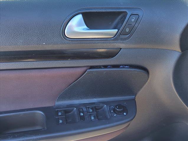Used 2014 Volkswagen Jetta TDI FWD image 9
