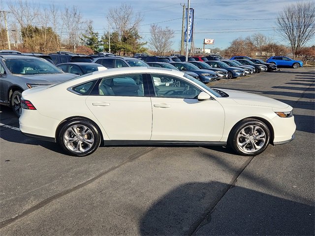 Used 2024 Honda Accord EX image 7