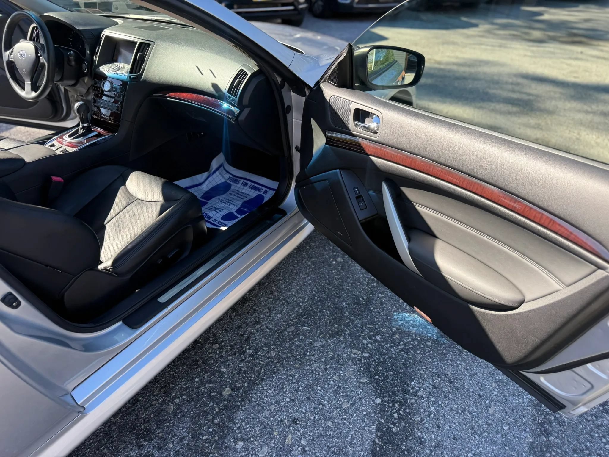 Used 2011 INFINITI G37 x Coupe w/ Premium Pkg AWD/4WD image 19