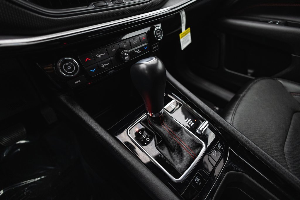 Used 2023 Jeep Compass Trailhawk w/ Trailhawk Elite Group image 18