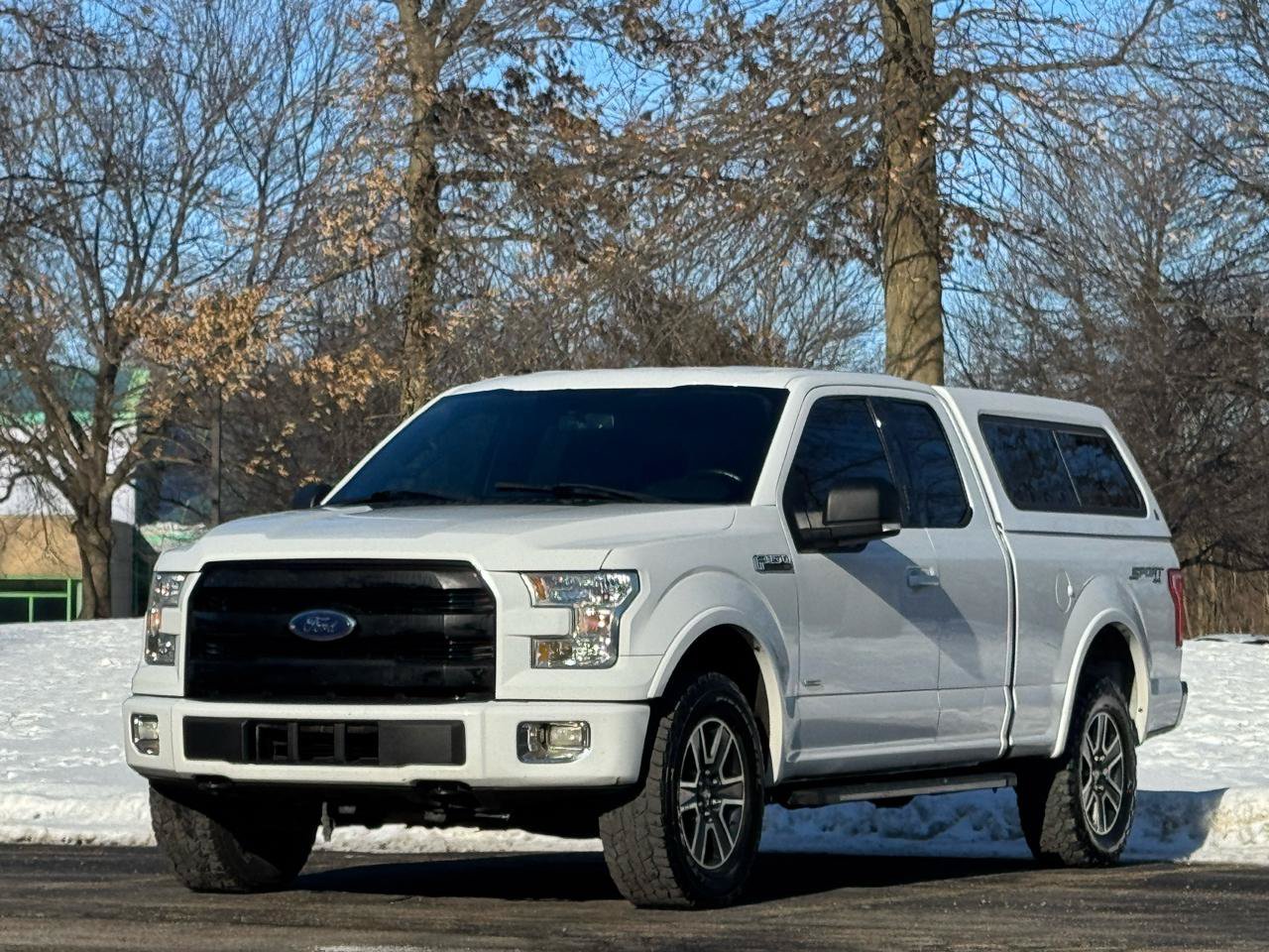 Used 2017 Ford F150 XLT w/ Equipment Group 302A Luxury AWD/4WD image 4
