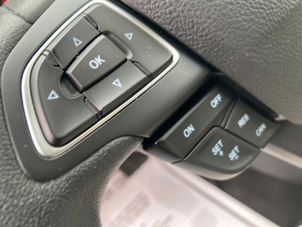 Used 2018 Ford Escape SEL w/ SEL Sport Appearance Package image 42