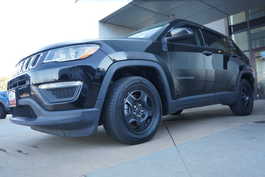 Used 2019 Jeep Compass Sport FWD image 5