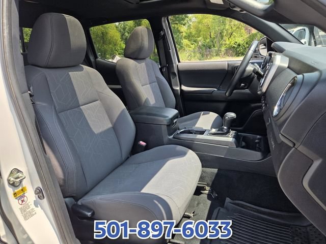 Used 2017 Toyota Tacoma TRD Sport AWD/4WD image 15