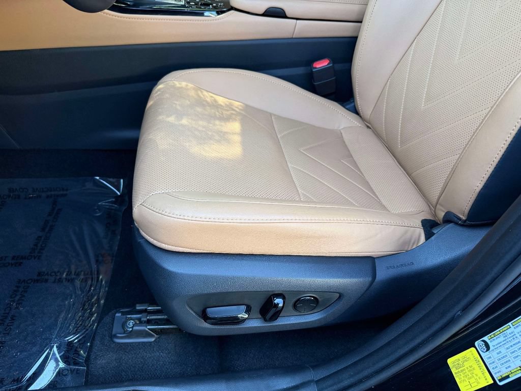 Used 2022 Lexus NX 350h AWD w/ Vision Package image 3