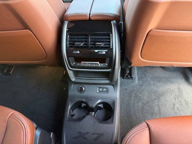 New 2027 BMW X7 xDrive40i w/ M Sport Package AWD/4WD image 19