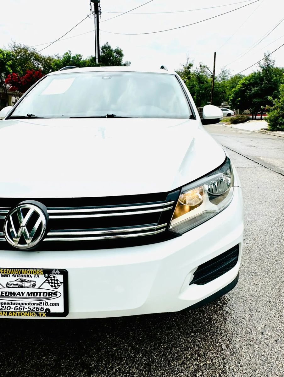 Used 2017 Volkswagen Tiguan S FWD image 10
