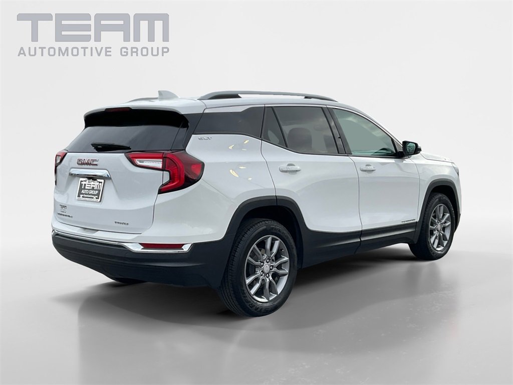 Used 2024 GMC Terrain SLT image 7