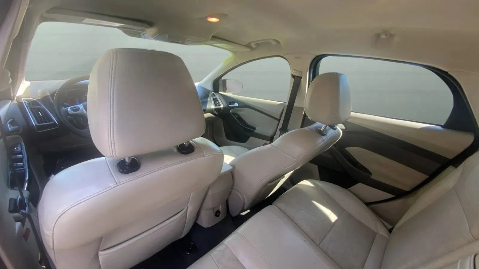 Used 2013 Ford Focus Electric Hatchback FWD image 29