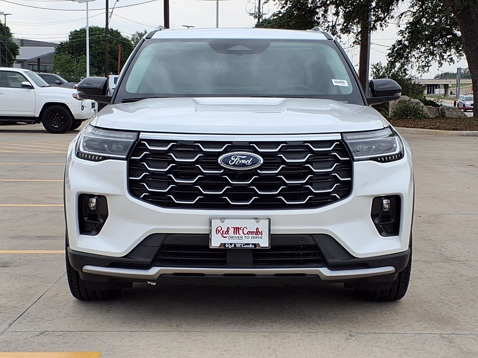 Used 2025 Ford Explorer Platinum w/ Ultimate Package image 2