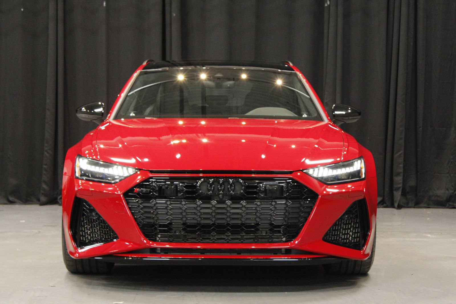 Used 2021 Audi RS 6 AWD/4WD image 10