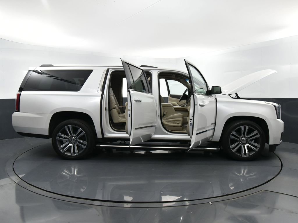 Used 2019 GMC Yukon XL Denali w/ Denali Ultimate Package image 46