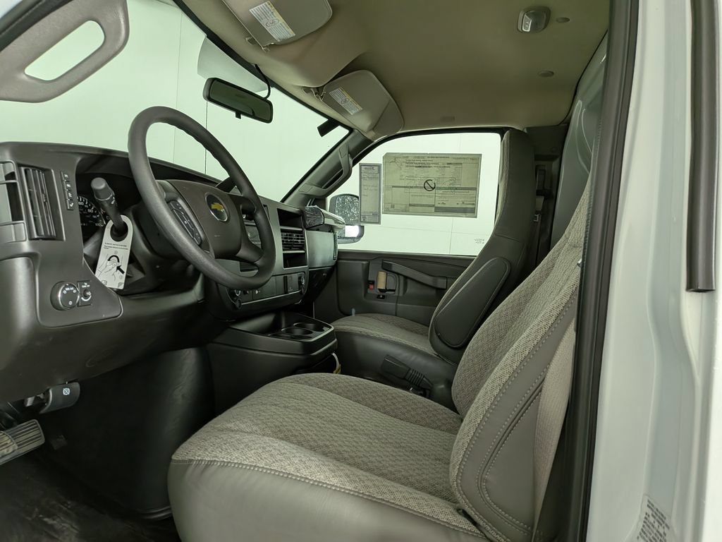 New 2026 Chevrolet Express 2500 w/ Driver Convenience Package RWD image 21