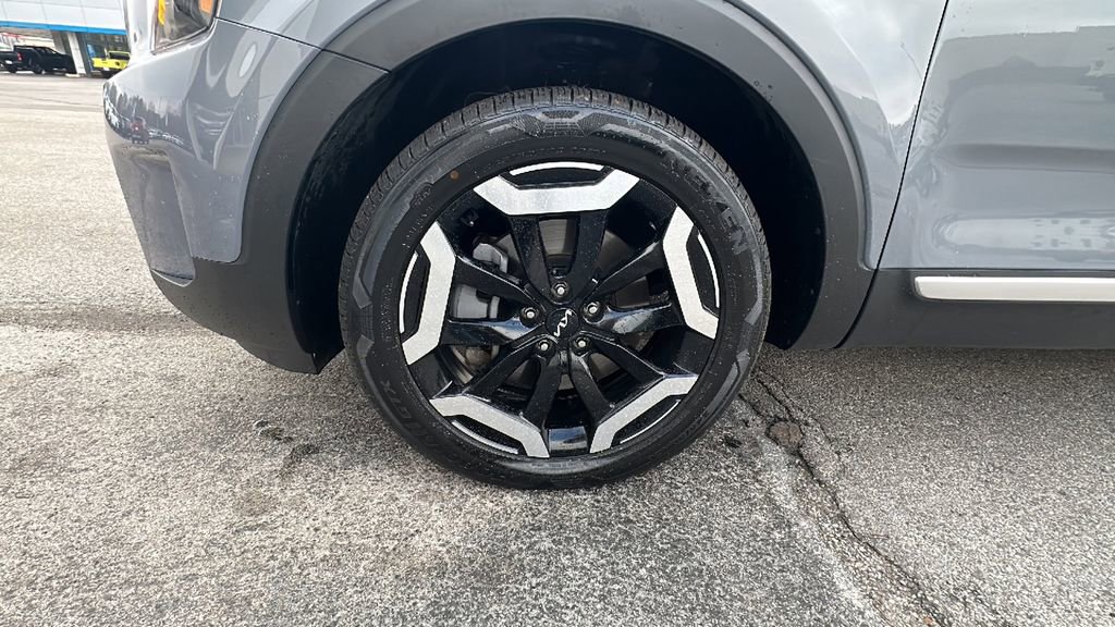 Used 2024 Kia Telluride S w/ S Sunroof Package image 9