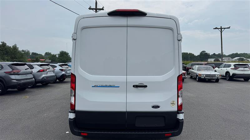 Used 2023 Ford E-Transit Medium Roof RWD image 15