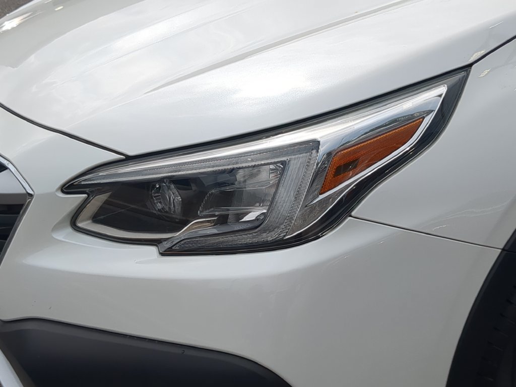Used 2020 Subaru Outback Touring w/ Popular Package #2 AWD/4WD image 8