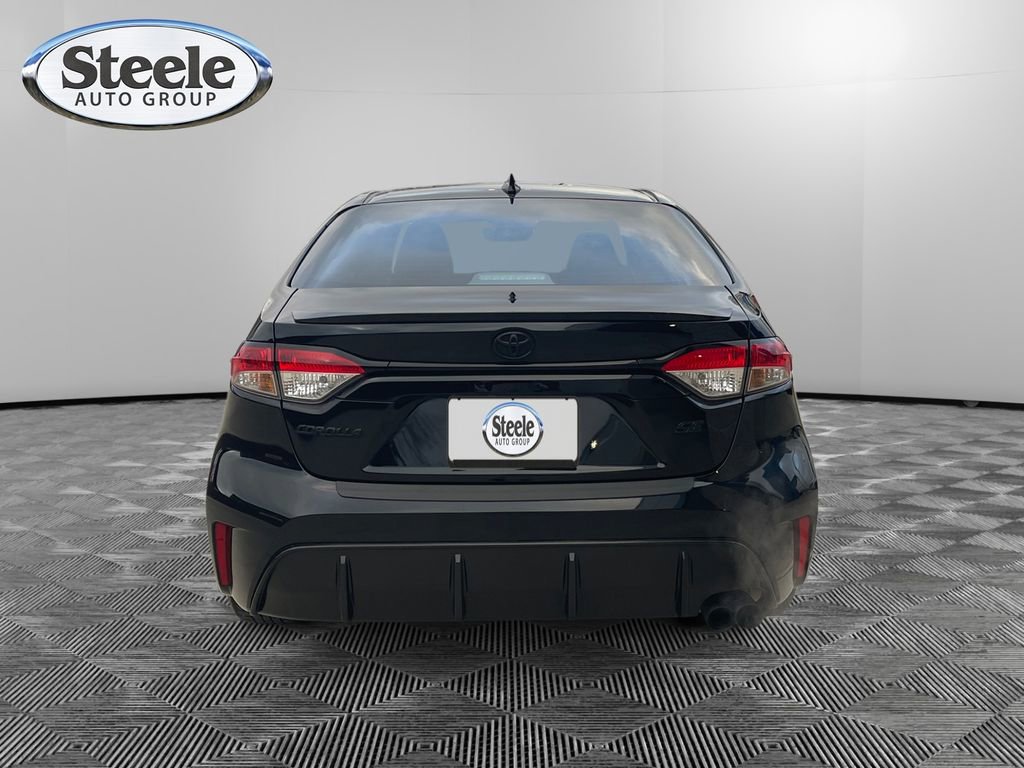 Used 2025 Toyota Corolla SE image 4