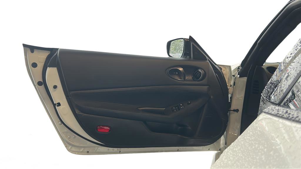 Used 2025 Nissan Z NISMO w/ Floor Mat Package RWD image 16