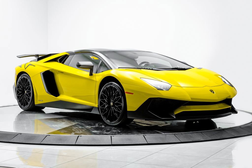Used 2017 Lamborghini Aventador LP 750-4 Superveloce AWD/4WD image 4
