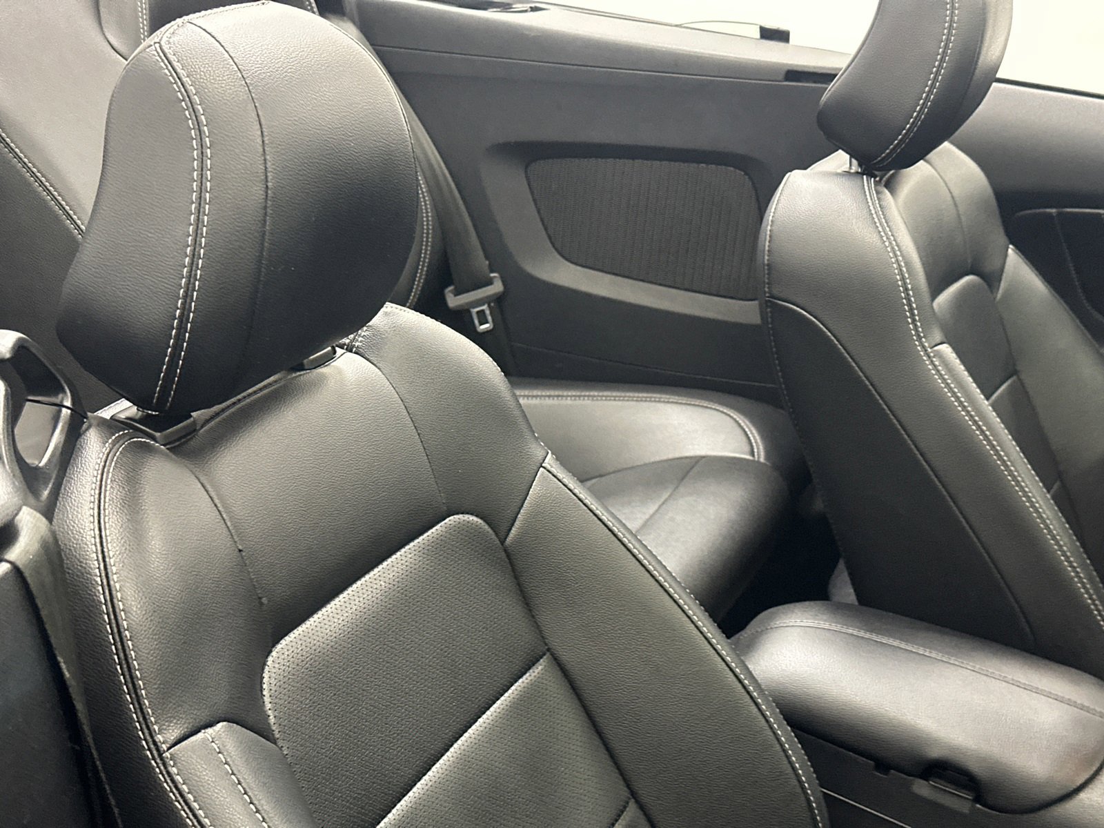 Used 2021 Ford Mustang Premium image 13