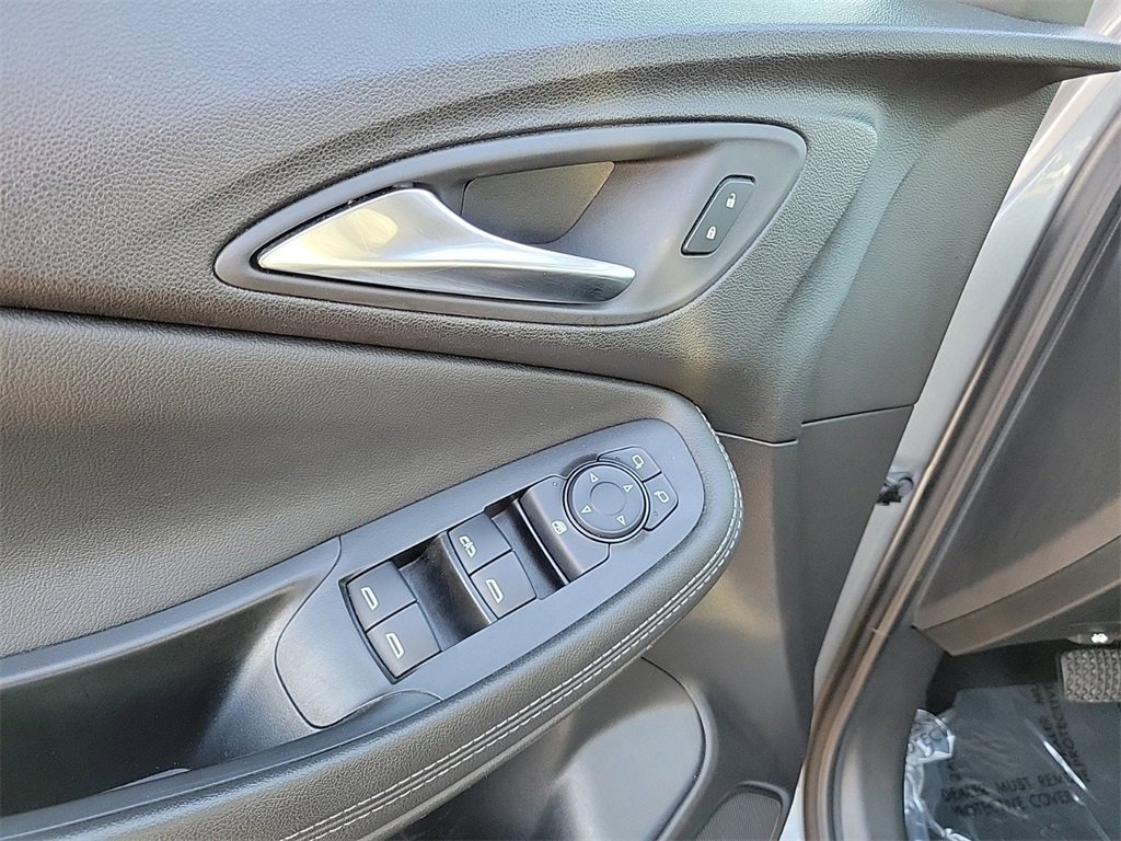 Used 2024 Buick Encore GX Sport Touring image 19