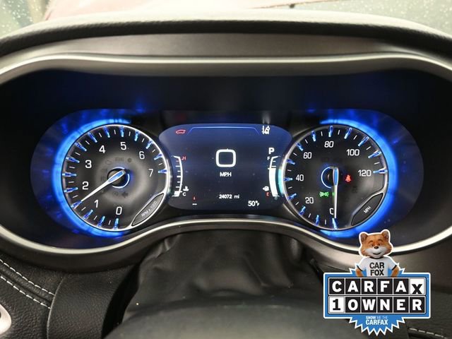 Used 2023 Chrysler Pacifica Touring-L image 32